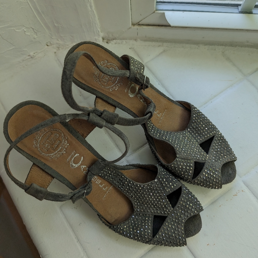 Jeffrey Campbell heels peep toe